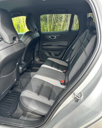 Volvo V60 cena 125800 przebieg: 98350, rok produkcji 2019 z Kalisz małe 92